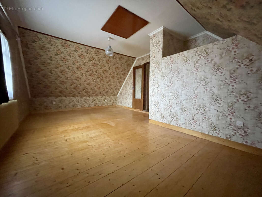 Maison à NEUILLY-EN-THELLE