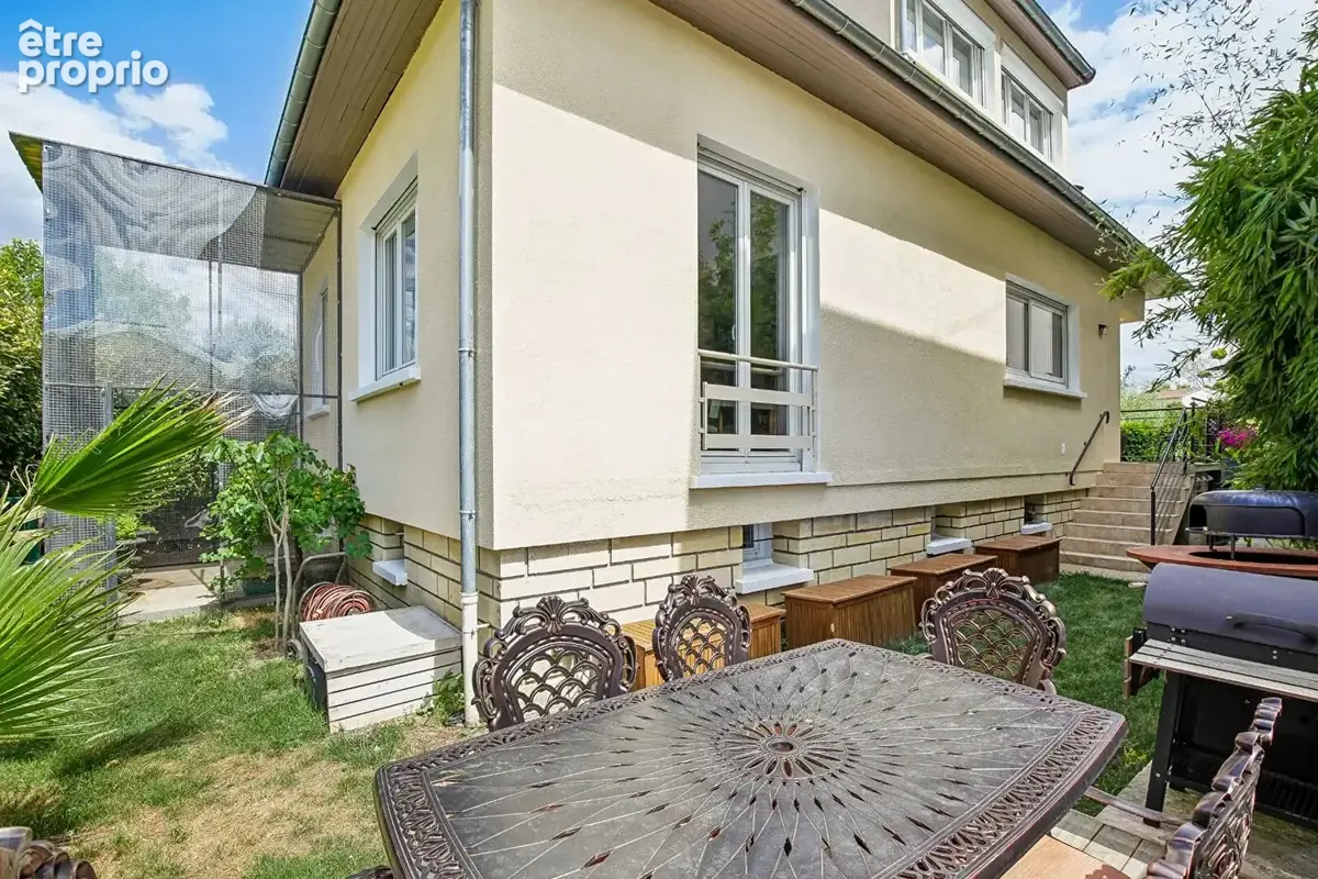 Maison  6 chambres 215 m2 - terrain 347 m² - residentiel - au calme - photo 18