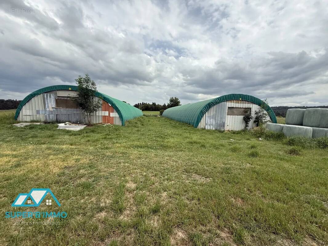 Commerce à SAINT-PRIVAT-DU-DRAGON