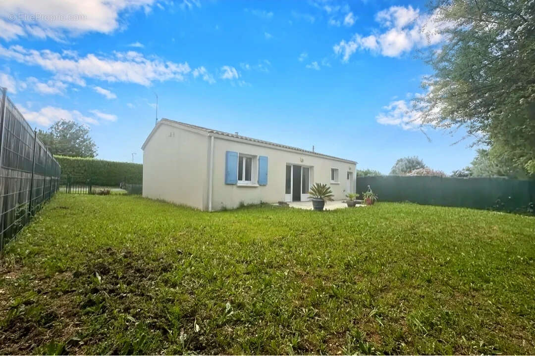 Maison à SAINTE-SOULLE