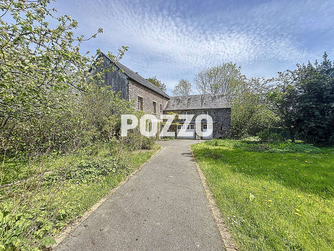 Maison à SAINT-JEAN-DES-CHAMPS