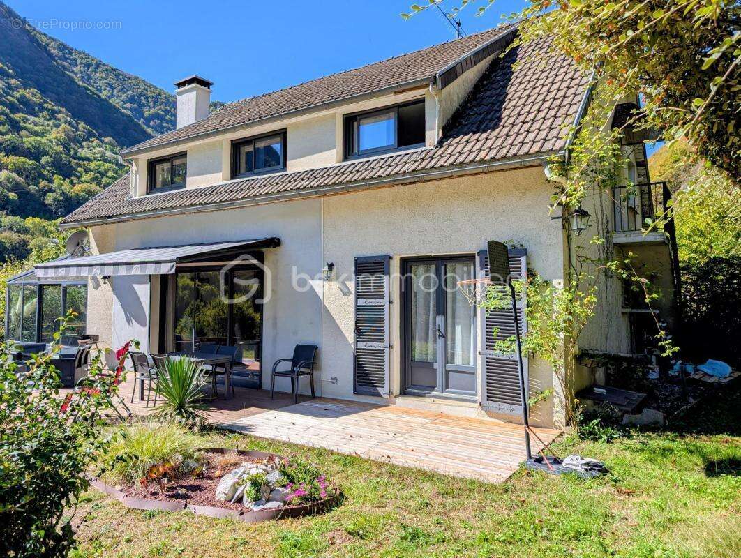 Maison à CETTE-EYGUN