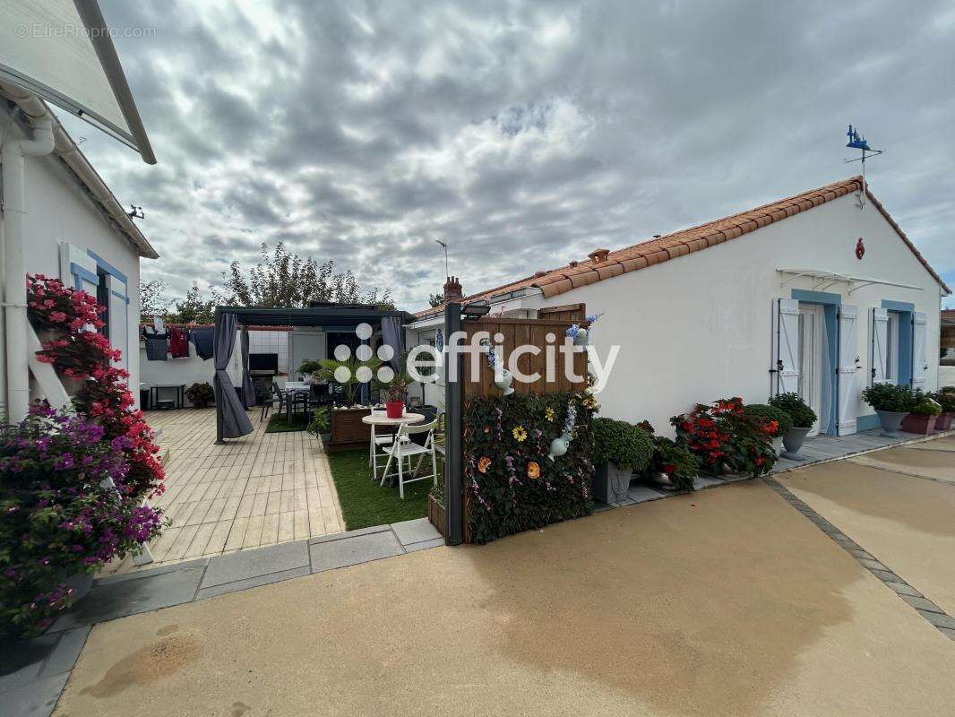 Maison à BEAUVOIR-SUR-MER