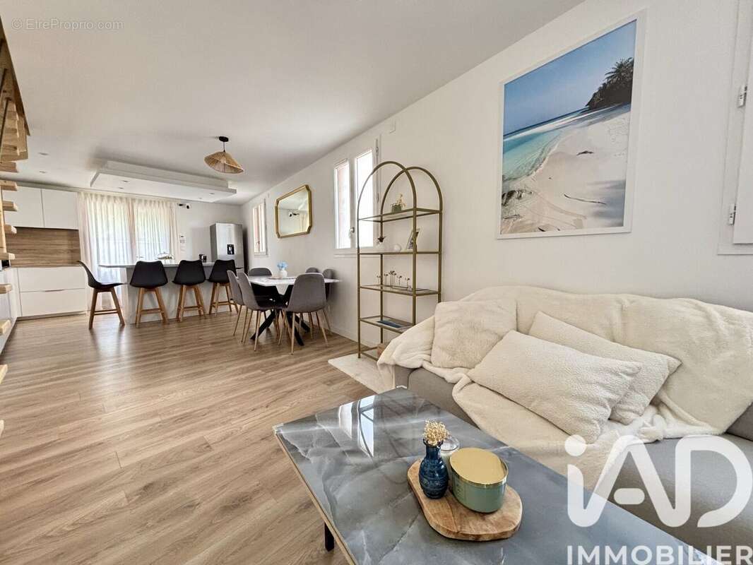 Maison 80 m² à Savigny  - photo 3