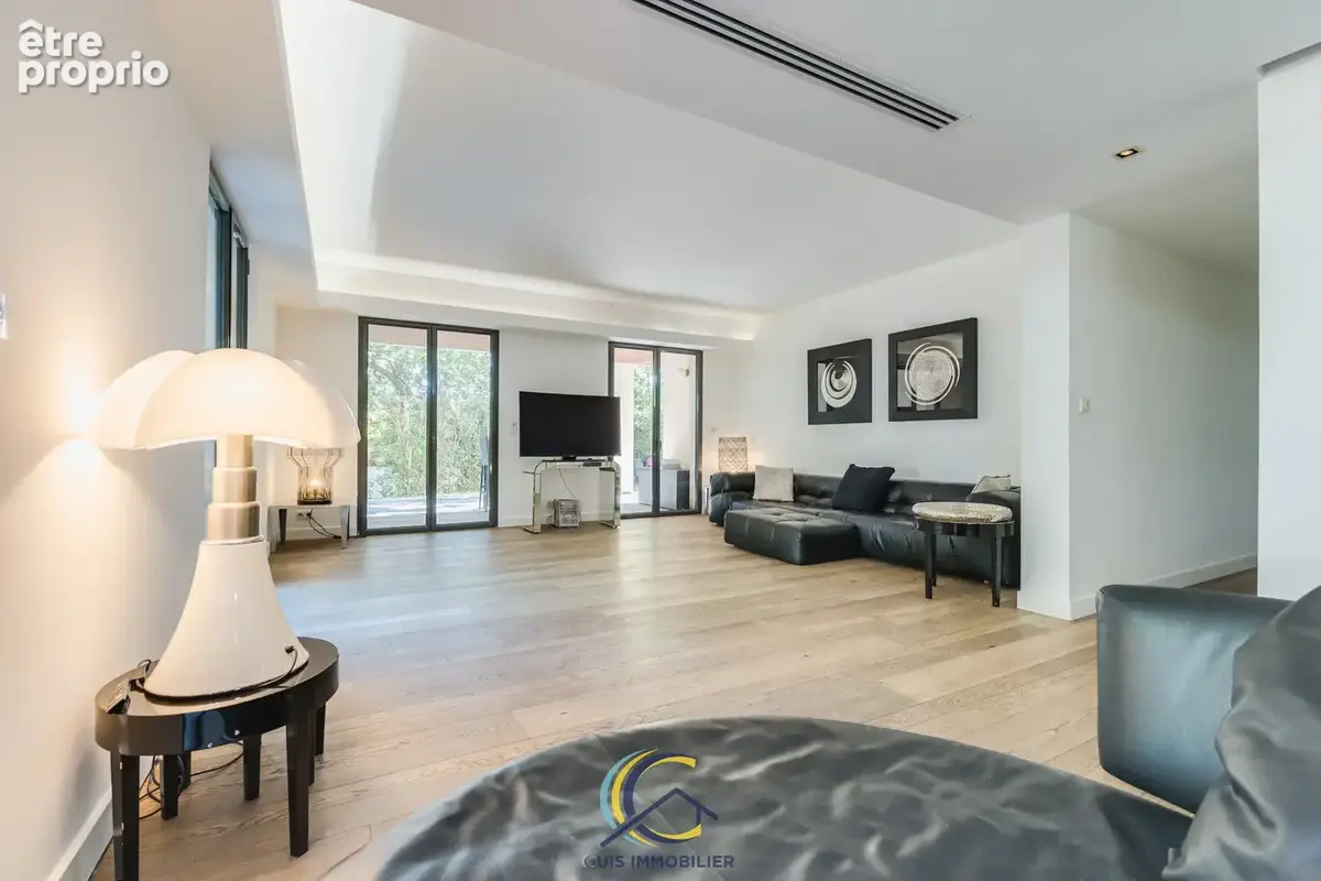 Rare : rdj d'exception avec jardin de 400m2 — résidence villa cadenelle - photo 14