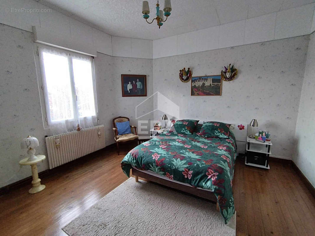 Maison à MONTPON-MENESTEROL