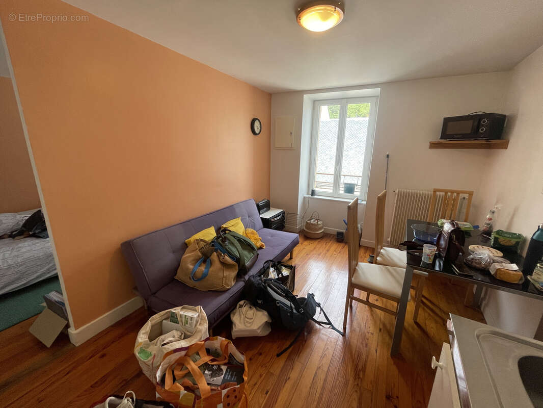 Appartement à ROCHEFORT-MONTAGNE