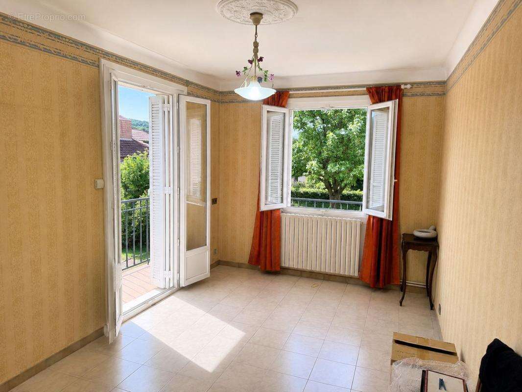 Maison À Vendre 125m2  + jardin 255 m2 + garage - photo 3