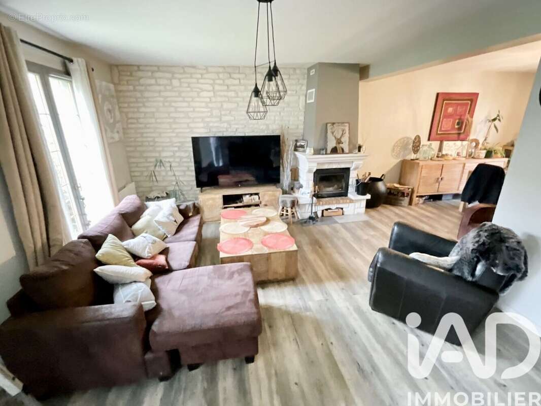 Photo 2 - Maison à SAINT-CHERON