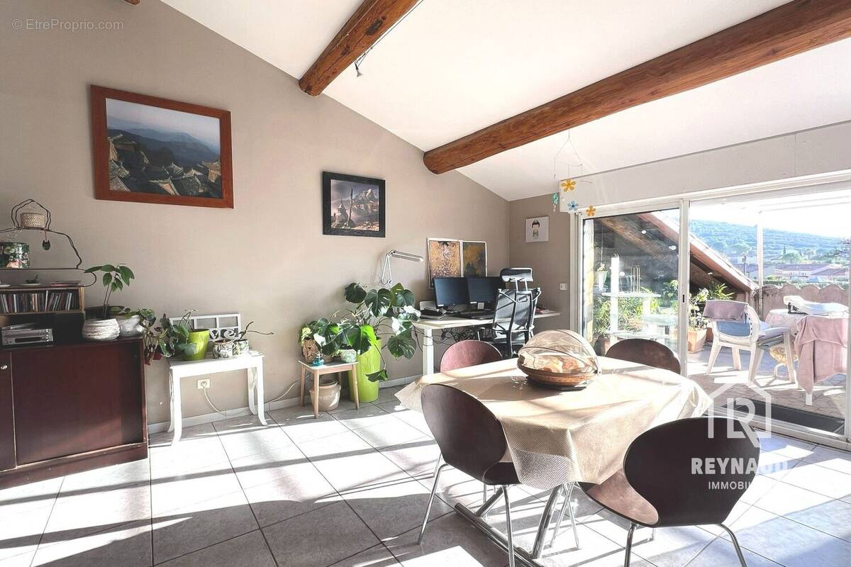 Maison à SAINT-BAUZILLE-DE-LA-SYLVE