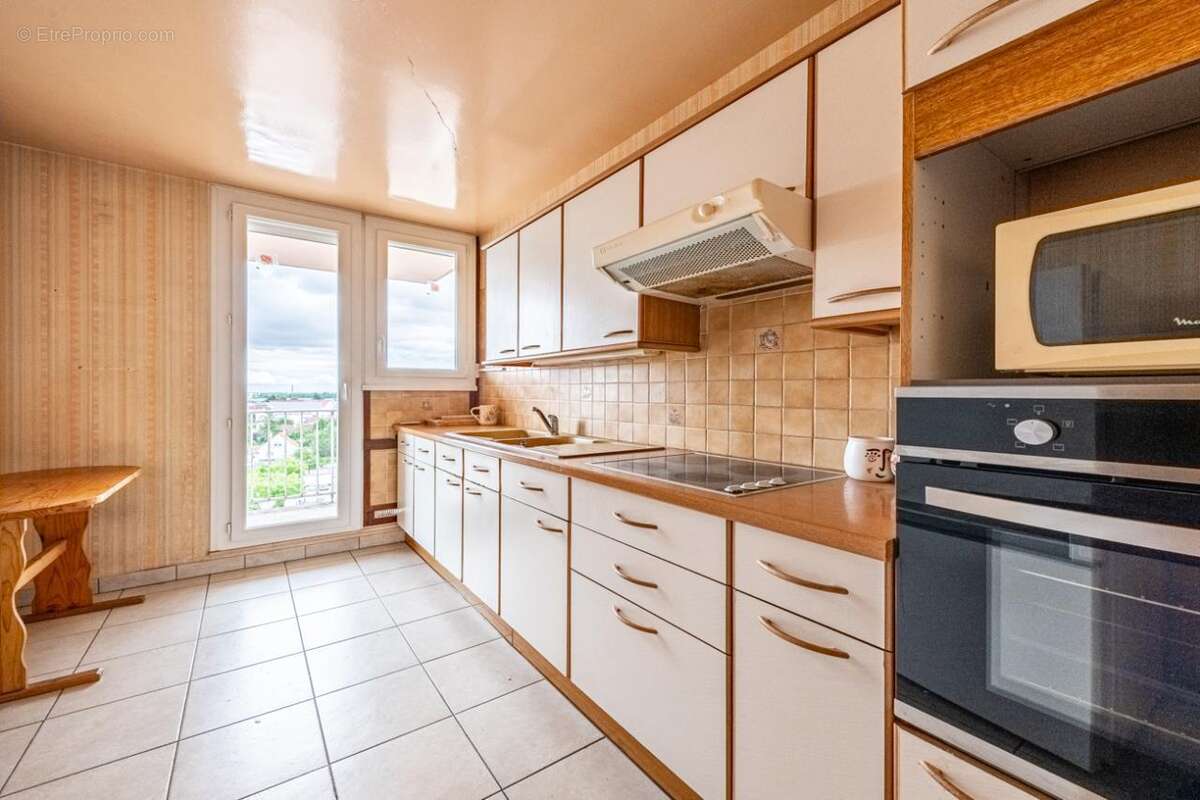 Appartement à CHENOVE