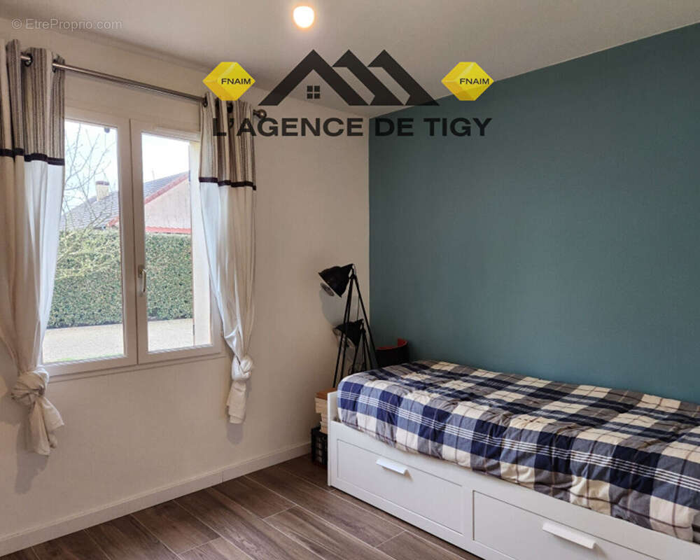 Maison à NEUVY-EN-SULLIAS