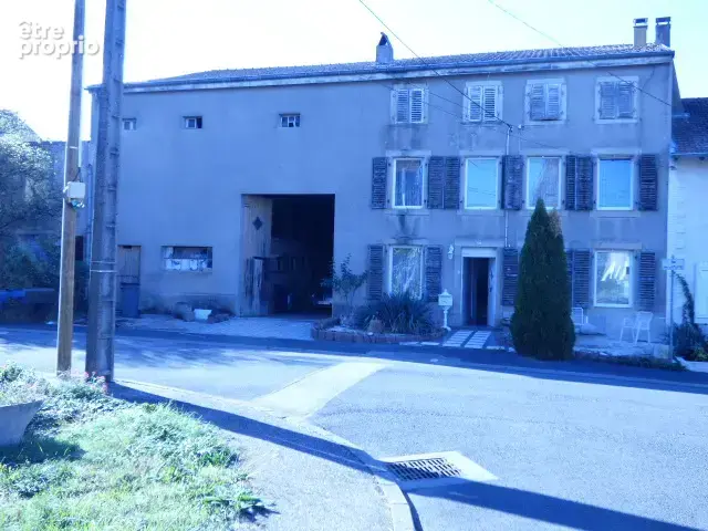 Ferme lorraine avec grand terrain - photo 1