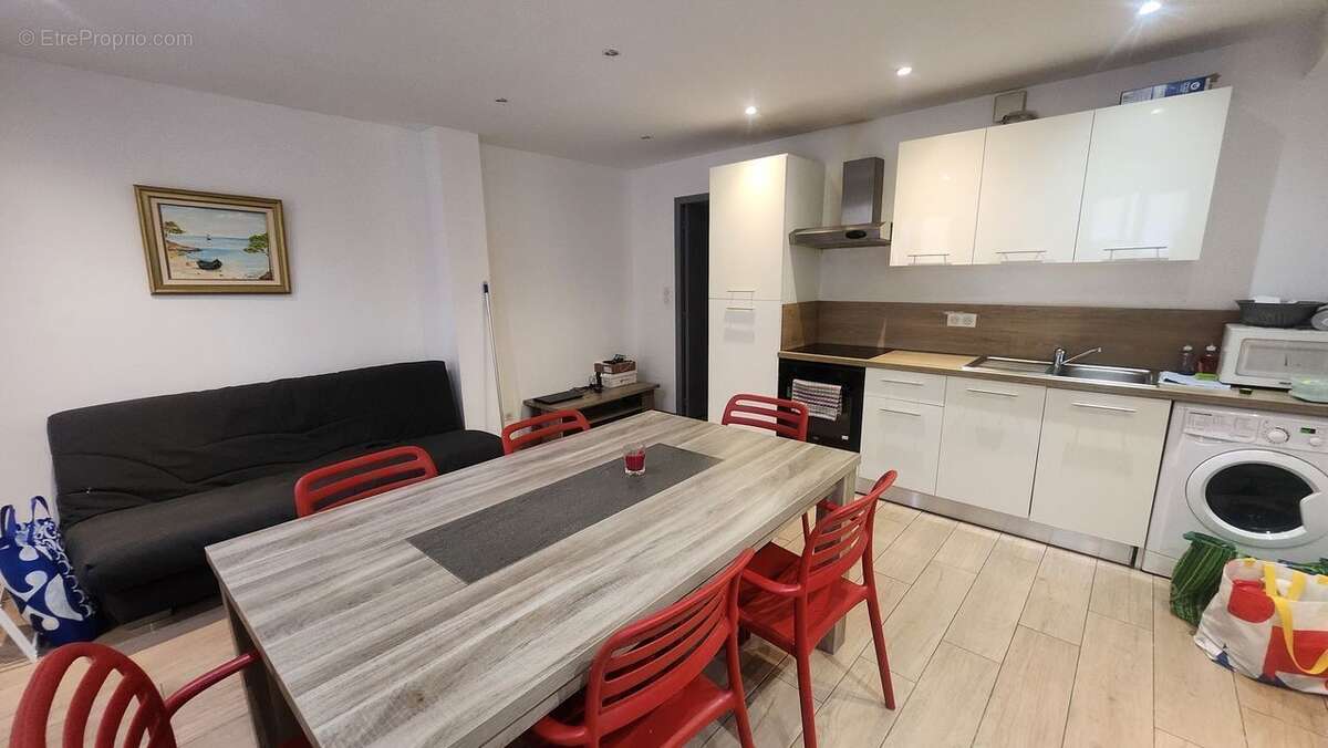 APPARTEMENT T3 avec petit exterieur - photo 2