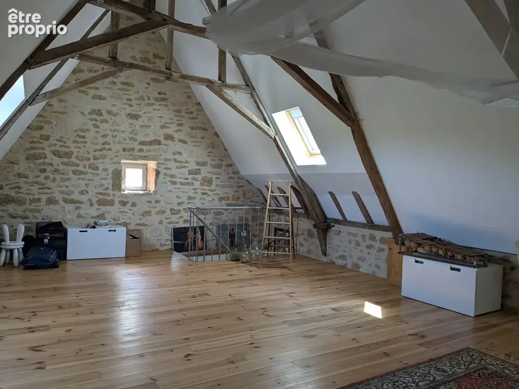 Maison en pierre avec dépendance - photo 9