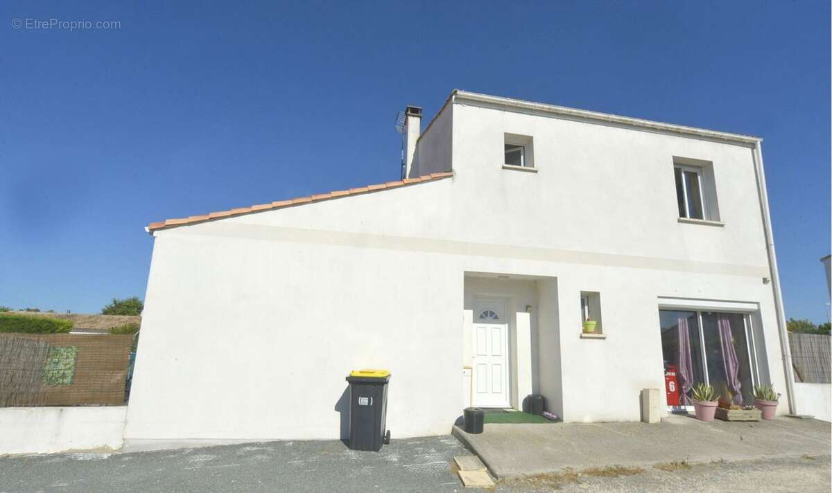 Maison à SAINT-GEORGES-DE-DIDONNE
