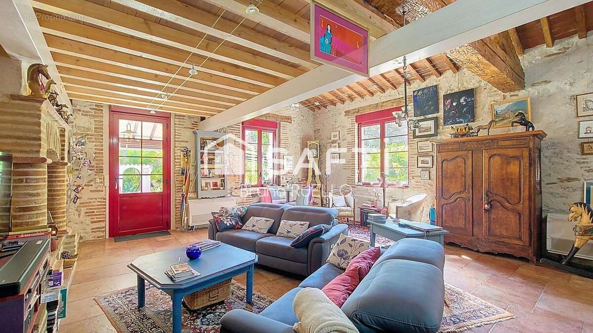 Photo 2 - Maison à MONTESQUIEU-DES-ALBERES