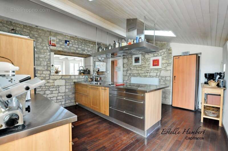 Maison à FONTENAY-LE-COMTE