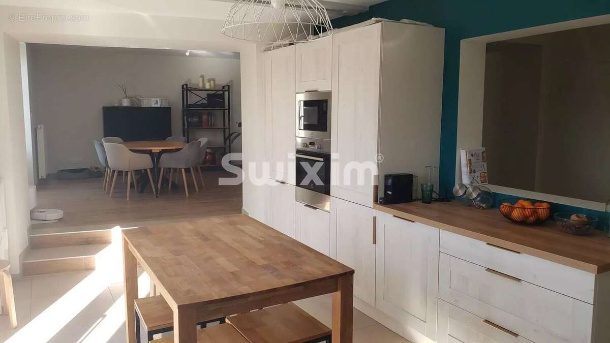 Maison à ROCHEFORT-SUR-NENON