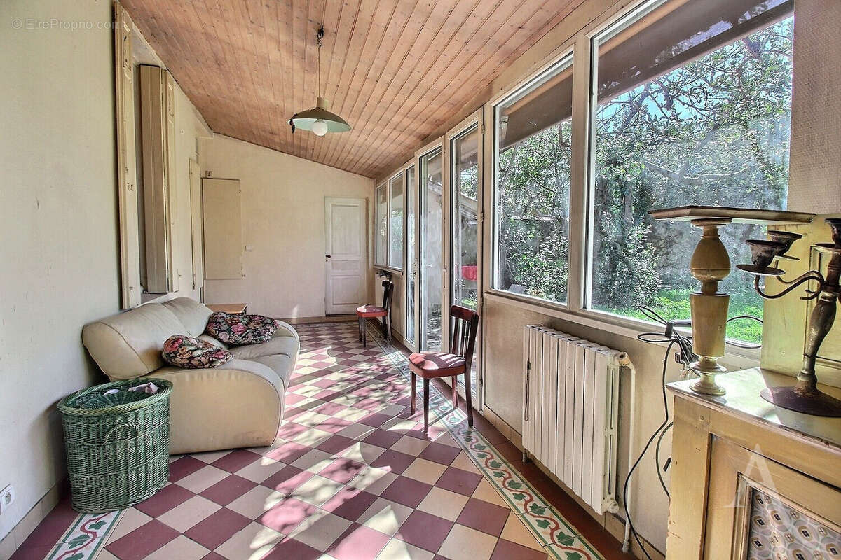 Maison en Pierre type échoppe double  95 m² Jardin - photo 2