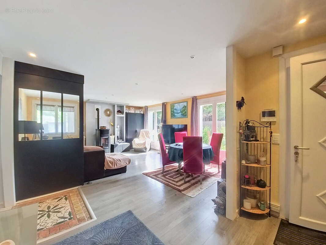 Maison à LA RAVOIRE