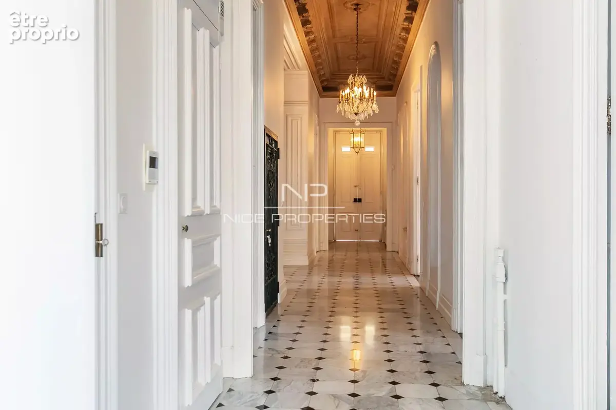 Majestueux 6 pièces  vue mer de 288 m² habitables dans une Hôtel Particulier du Mont Boron - photo 23
