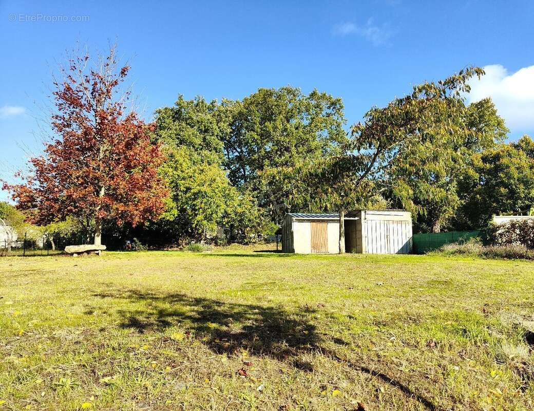 Maison à LA CHAPELLE-SAINT-LAUD