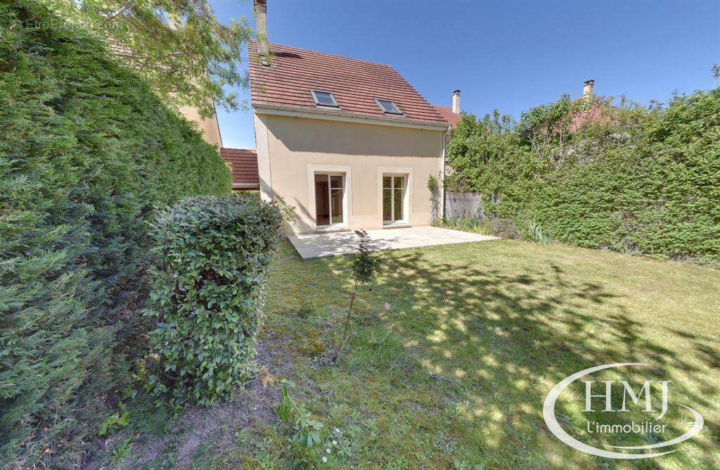 Maison à LISSES