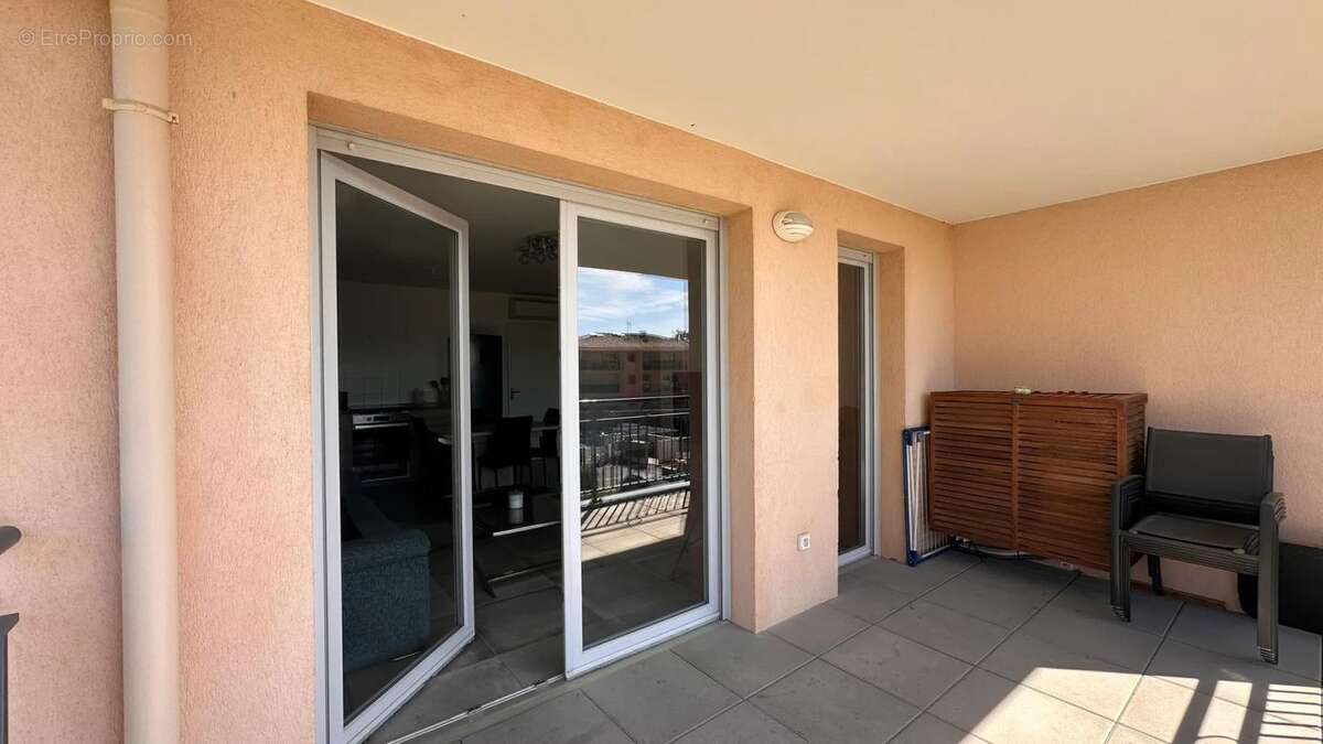 Appartement à BORMES-LES-MIMOSAS