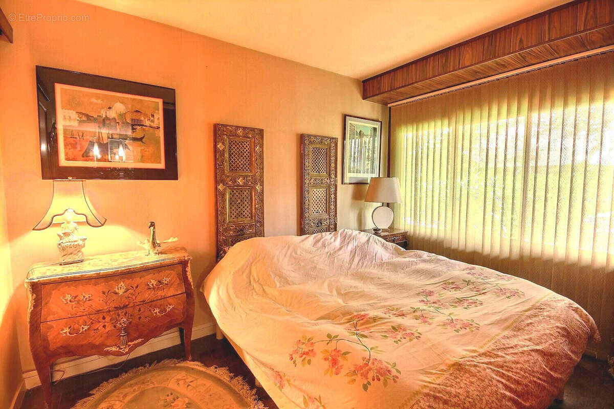 Appartement à FRESNES