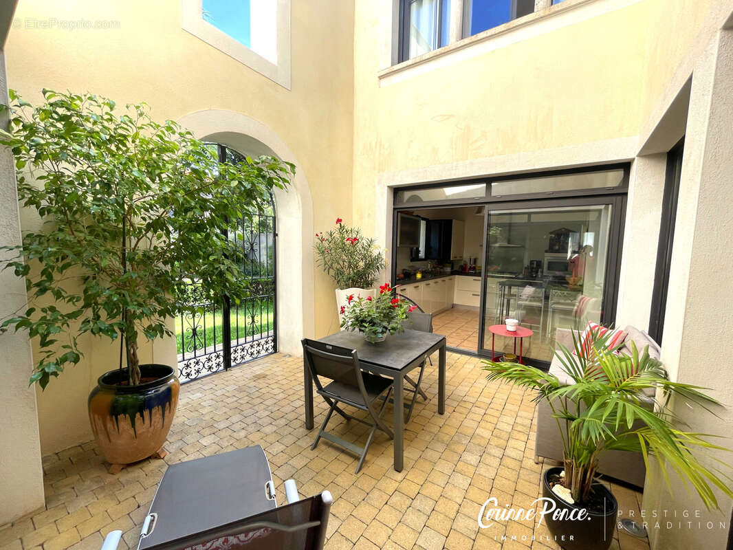 Appartement à NIMES