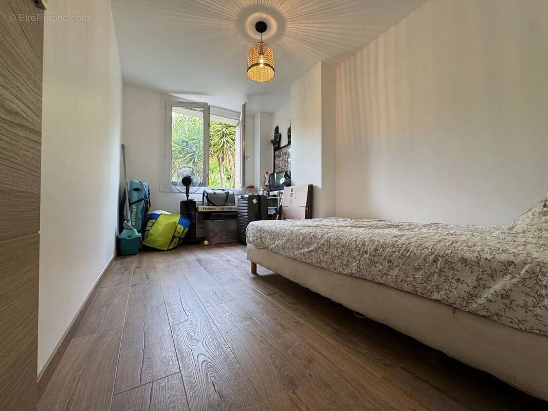Appartement à MARSEILLE-7E