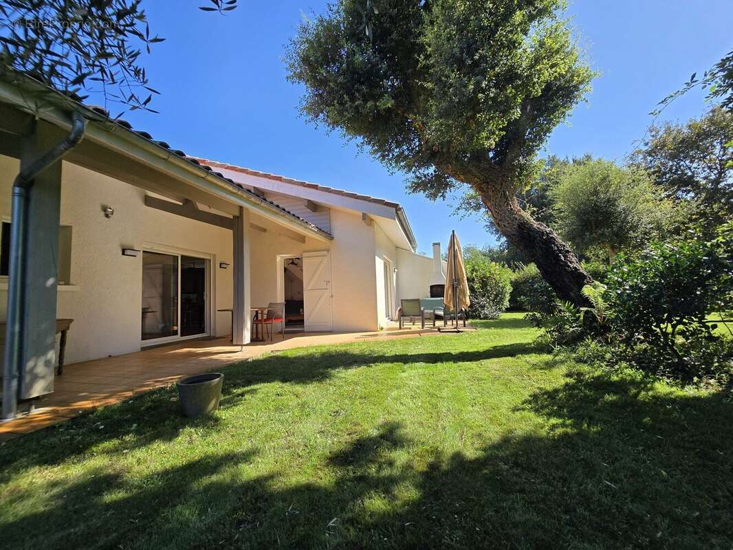 Maison à MOLIETS-ET-MAA