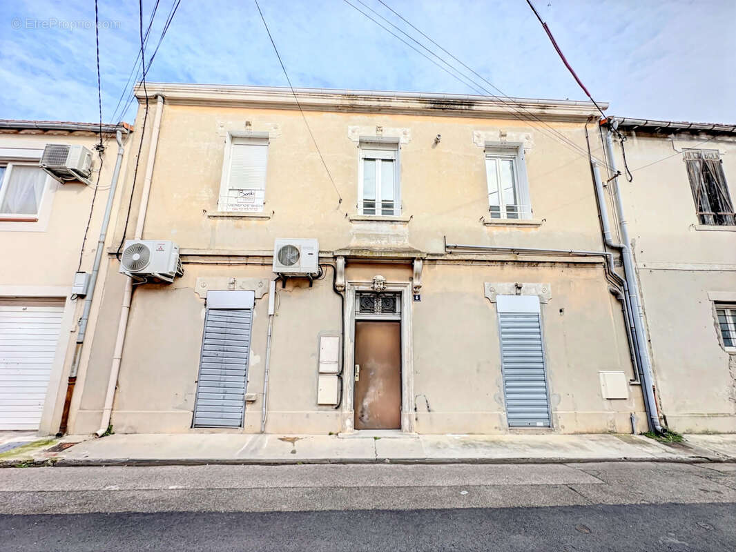 Appartement à PORT-SAINT-LOUIS-DU-RHONE