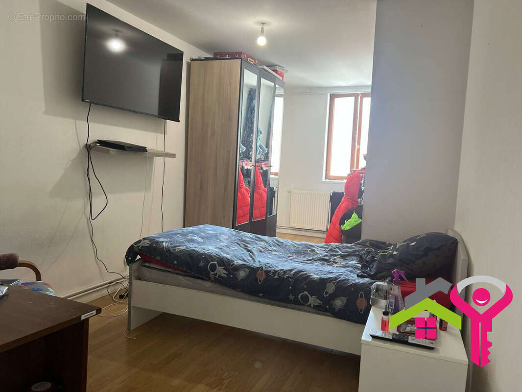 Appartement à DOUCHY-LES-MINES