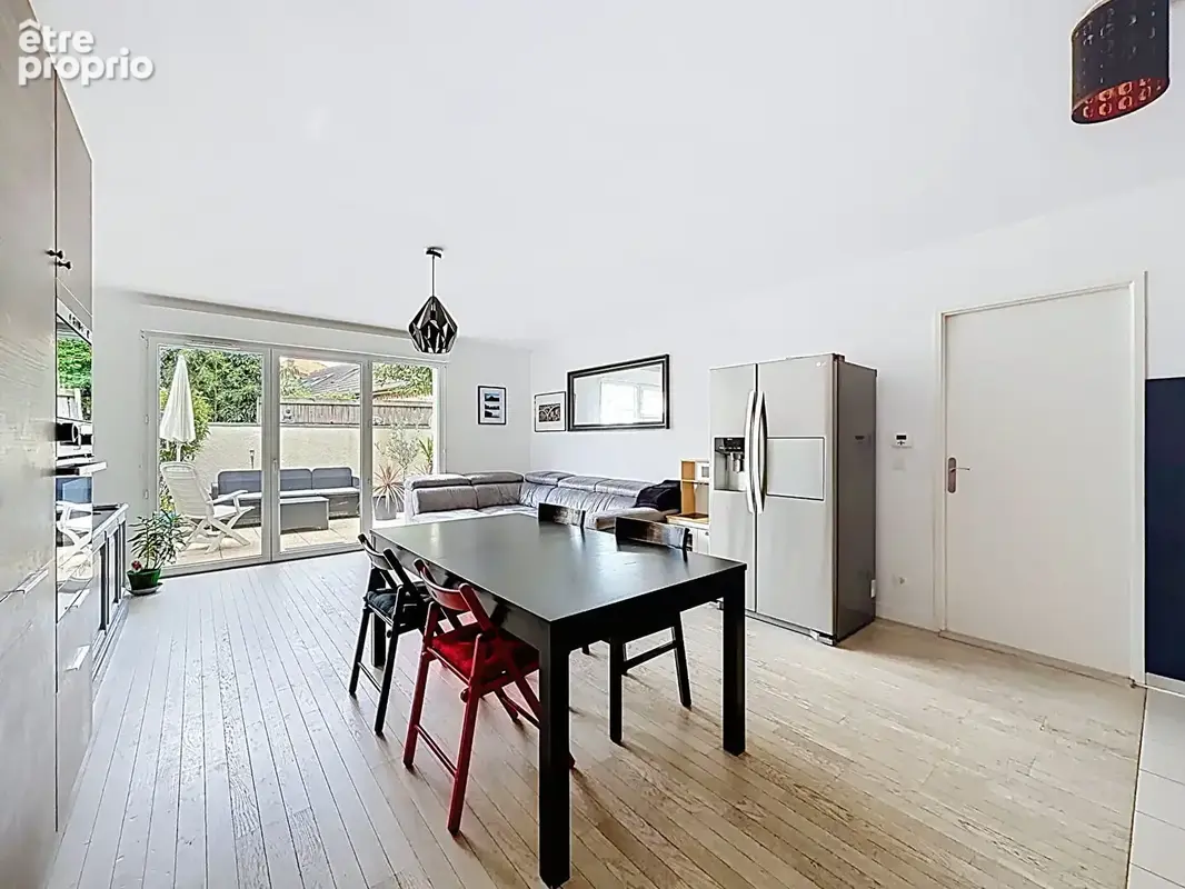 Appartement Neauphle Le Chateau 4 pièce(s) 81 m2 - photo 2
