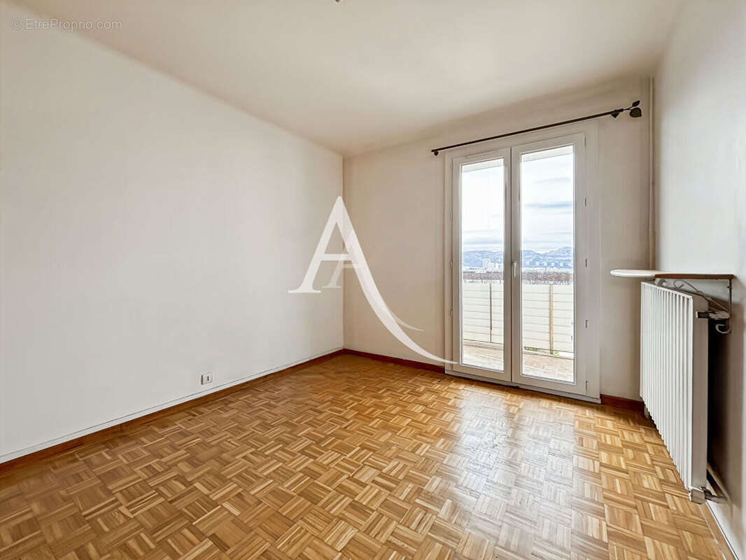 Appartement à MARSEILLE-10E