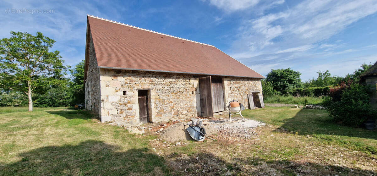 Maison à TOURNON-SAINT-PIERRE