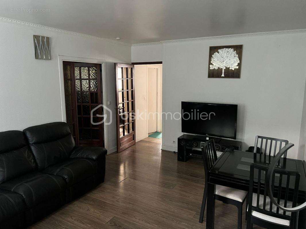 Appartement à COLOMBES