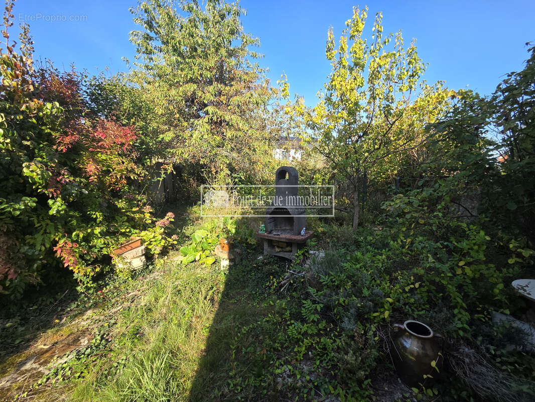 Maison à SAVIGNY-SUR-ORGE