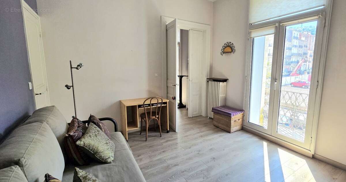 Sète  cur de ville  appartement dans immeuble bourgeois - photo 3
