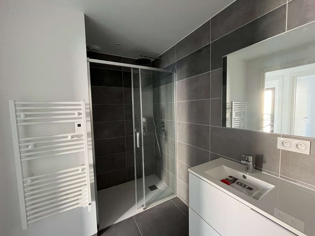 Appartement à SIX-FOURS-LES-PLAGES