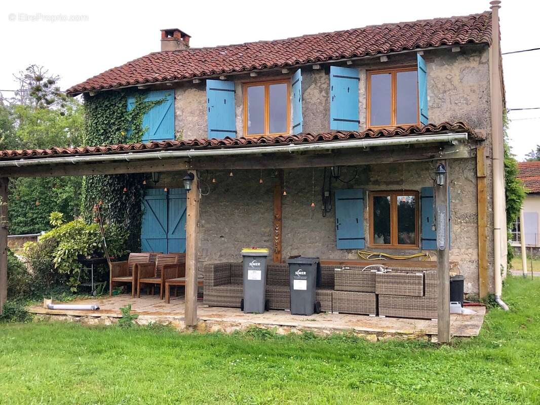 Maison individuelle de deux chambres, située dans un hameau. - photo 9