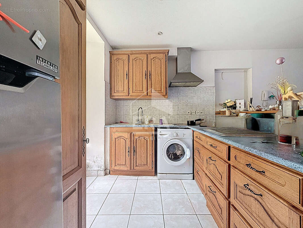 Appartement à MORIGNY-CHAMPIGNY