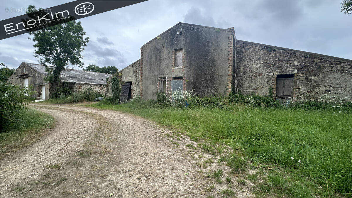 Maison à GROSBREUIL