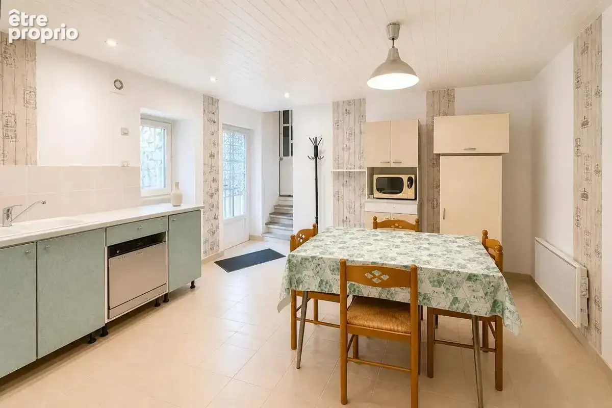 Maison de 4 pièces de 133 m² à Thouars - photo 6