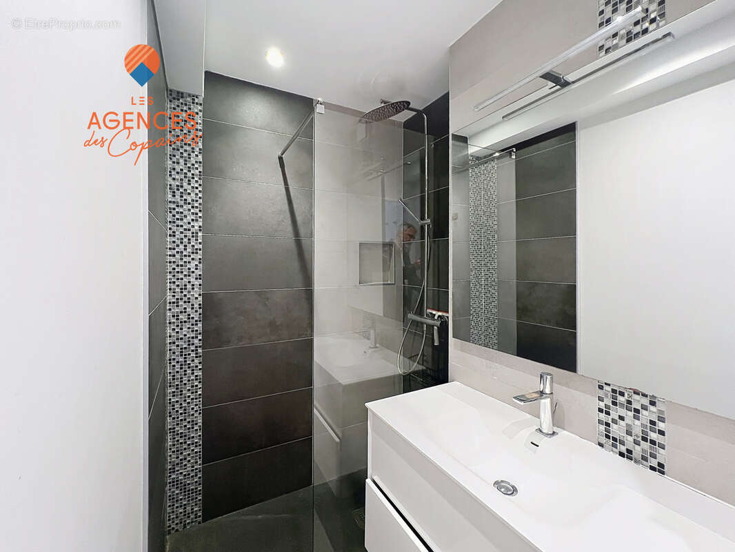 Appartement à CARQUEIRANNE