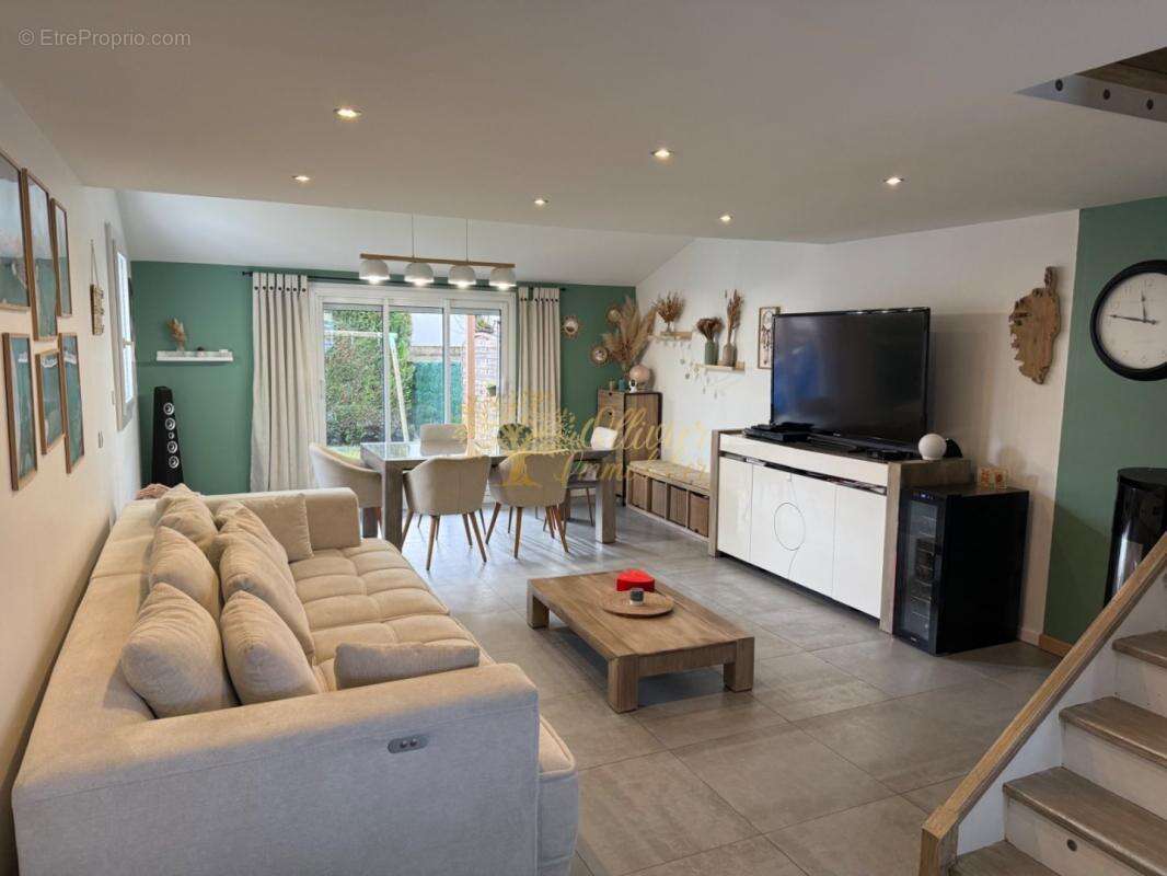 Maison à PONTAULT-COMBAULT