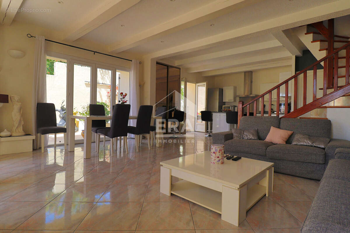 Maison à MARSEILLE-10E