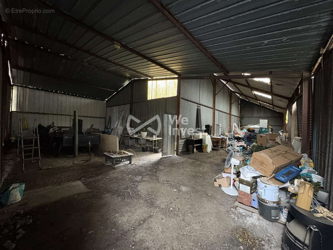 Parking à SAINS-DU-NORD